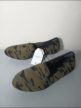 Time And Tru Women's Camo Knit Slip-On Loafers